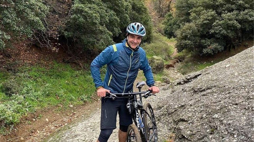Yunanistan Başbakanı Bisiklet Kazası Geçirdi